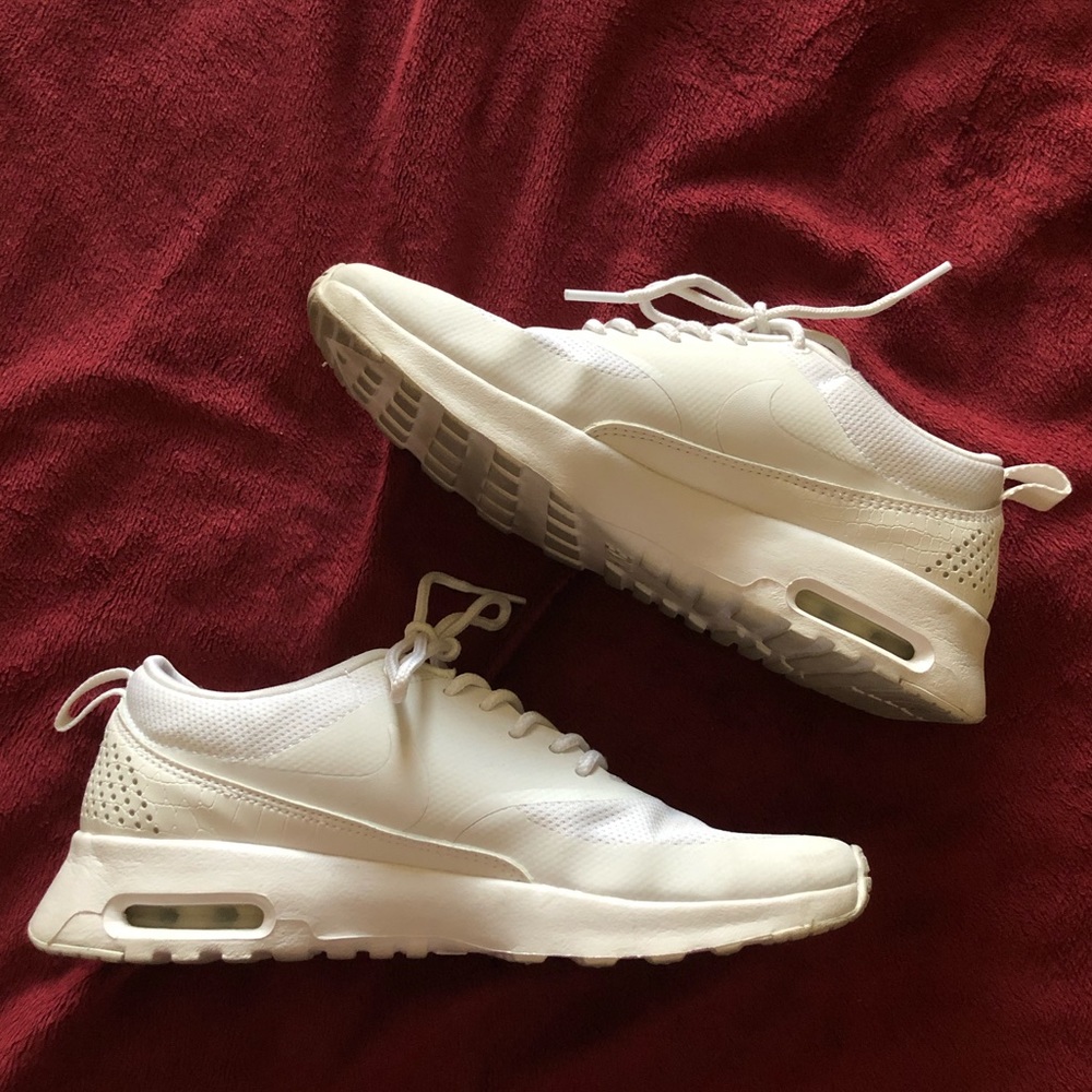 Nike - Picture 1 of 3